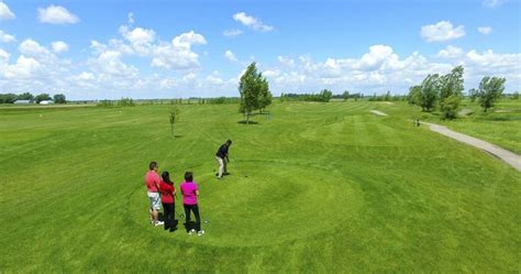 Empower yourself with the mastery of golf at Dakota Magic Golf Lessons